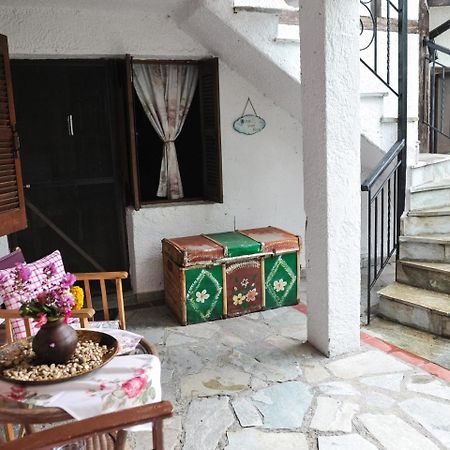 Guesthouse Xenios Zeus Stavroupoli Exterior foto